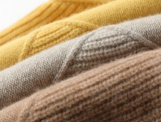 Nella | Pullover mit Kragen Herbstmode 2024